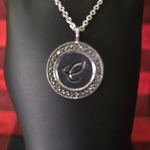 Elegant Silver Pendant Necklace